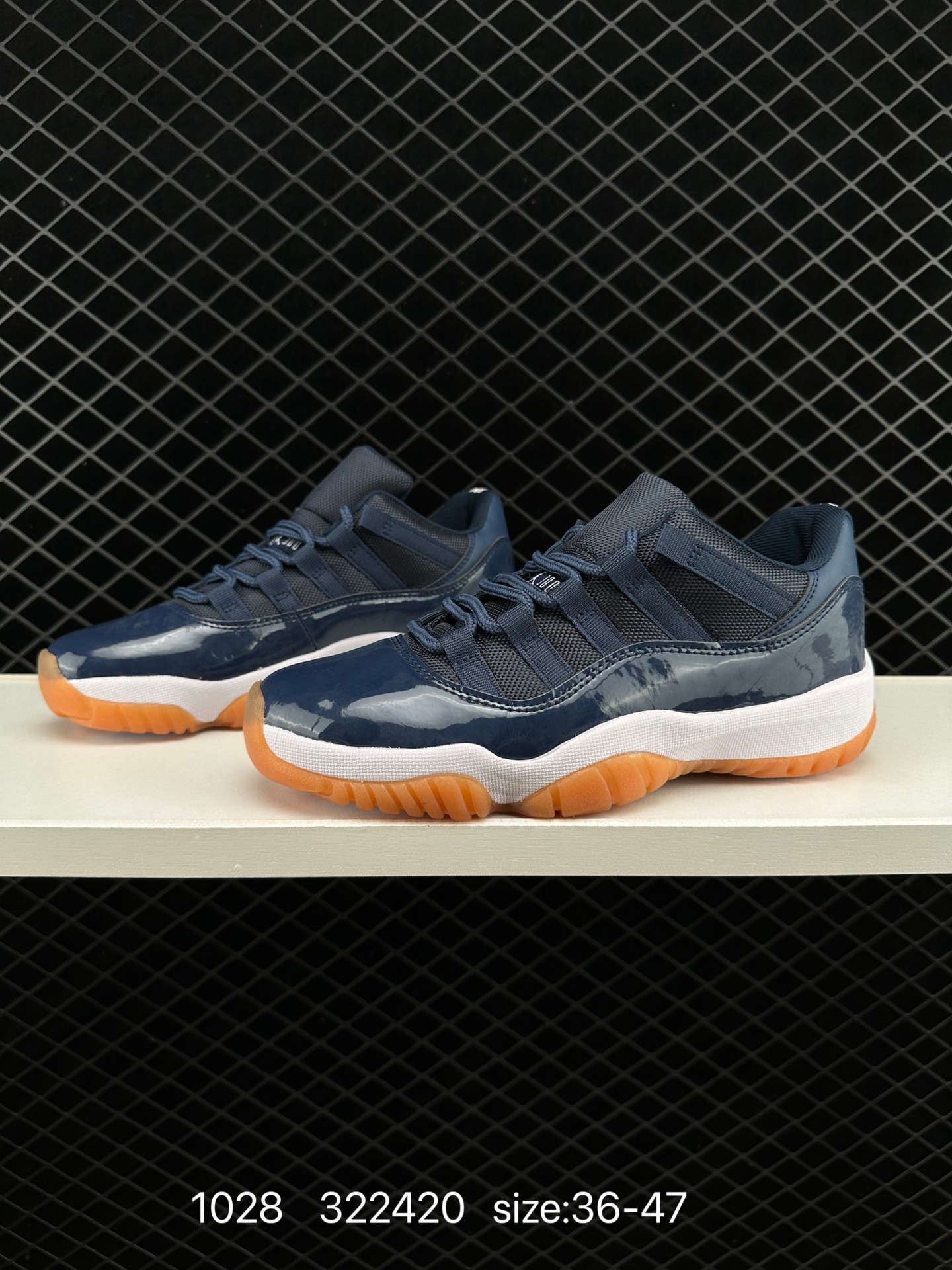 Nike Air Jordan 11 Retro Low LE